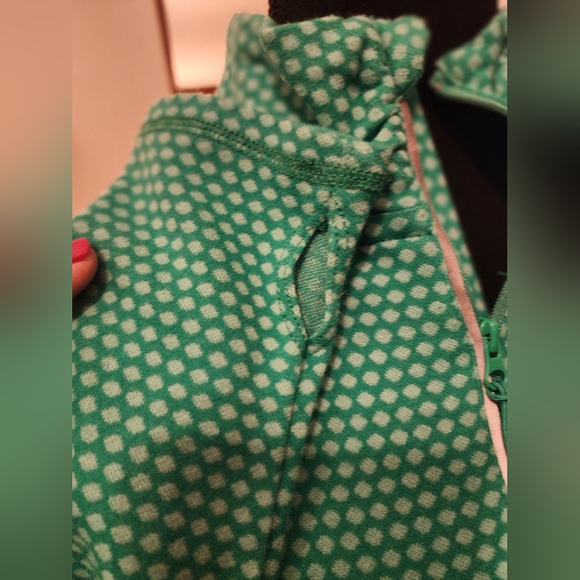 Eddie Bauer 1/4 zip, green polka dot, size medium - Picture 4 of 6